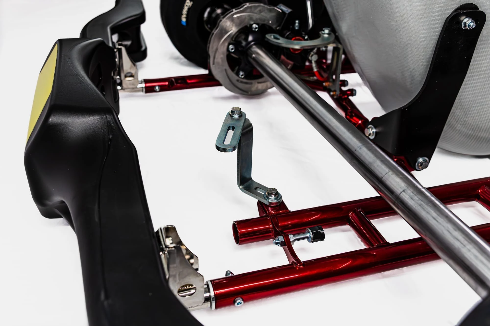 Rear axle and bumper mounts